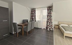 Apartman 25