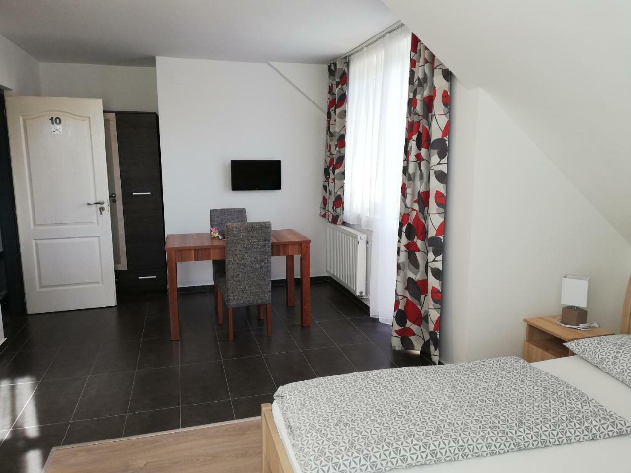 Apartman 25 Šoproň Exteriér fotografie