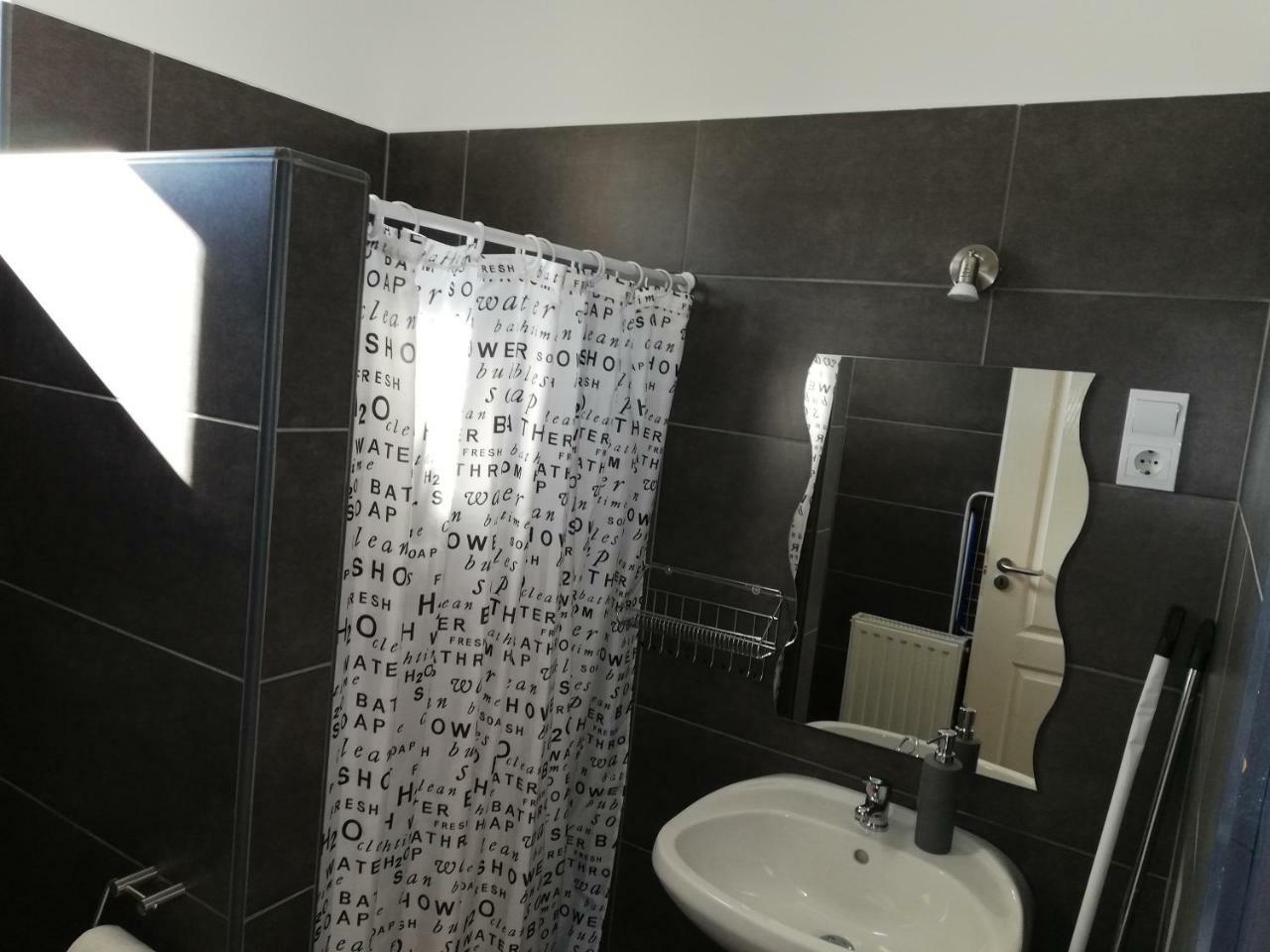 Apartman 25 Šoproň Exteriér fotografie